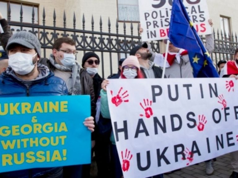 Ending Russia-Ukraine War: A Solution - EducationWorld