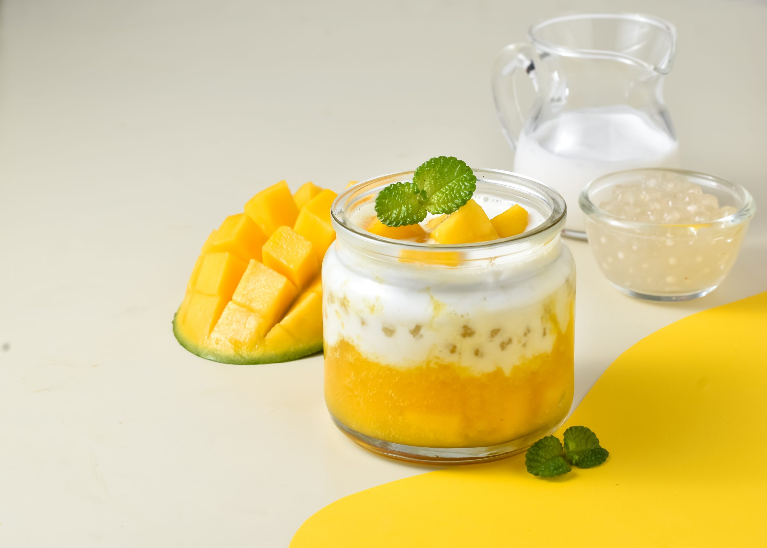 Creamy,Mango,Sago,Dessert,,Is,A,Sweet,Dessert,From,Hong