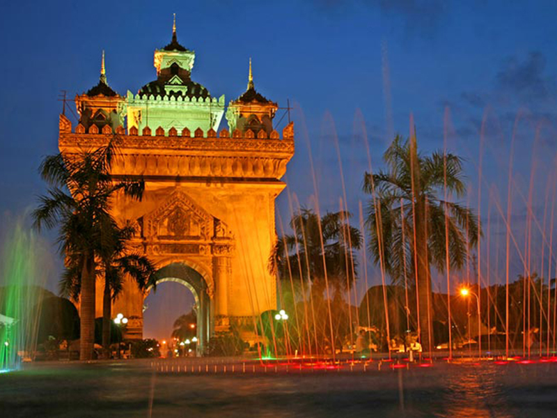 patuxai-vientiane-at-dusk-l (1) copy