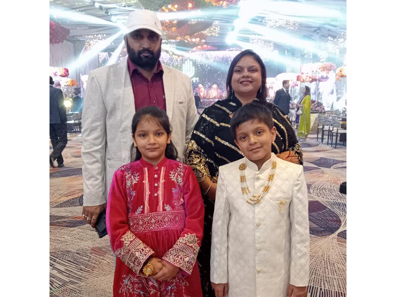 Nidha and Naman – Family Photo 2