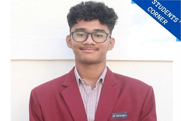 Divyash Saxena, Vista International School