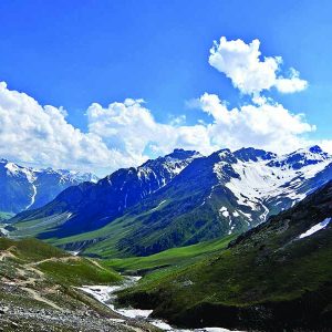 A,Landscape,Of,Rocky,Mountains,Covered,In,The,Snow,Under