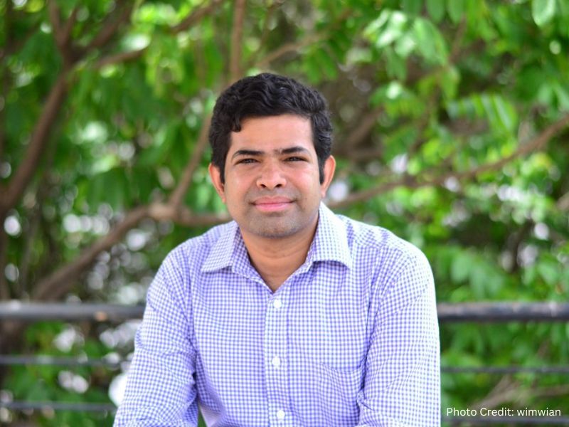 AI helps struggling students but may hinder high achievers