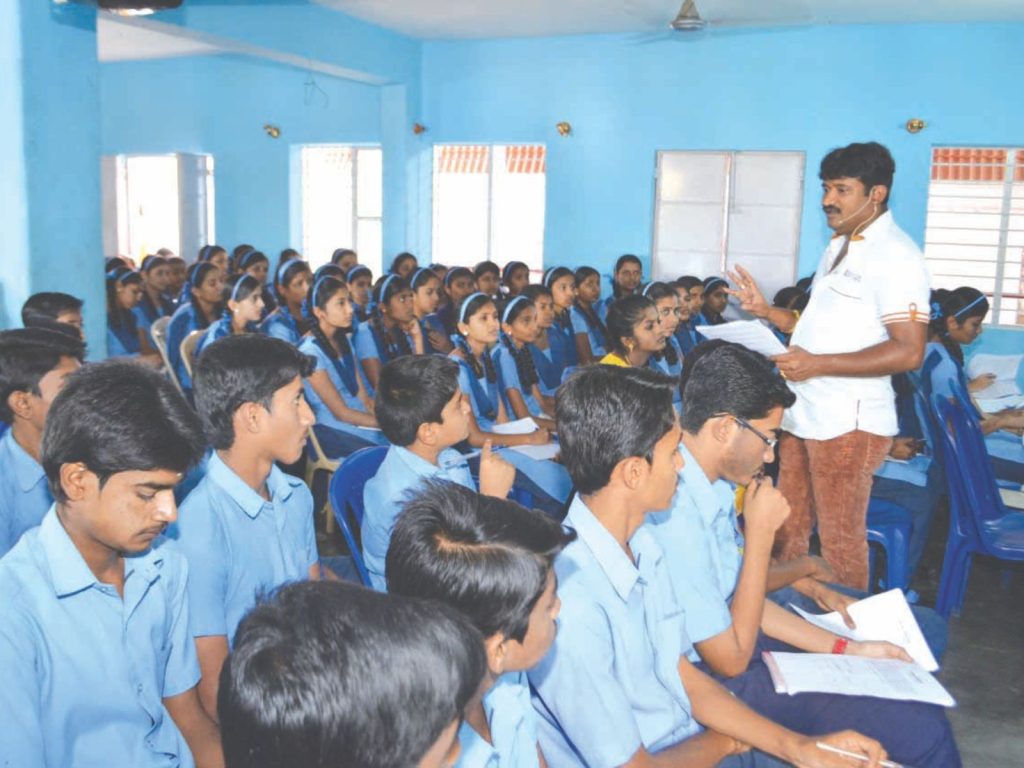 Karnataka Internal Languages War