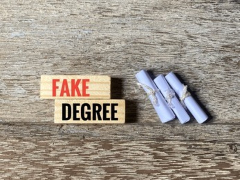 Kanpur police busts pan-India fake degree racket, two arrested