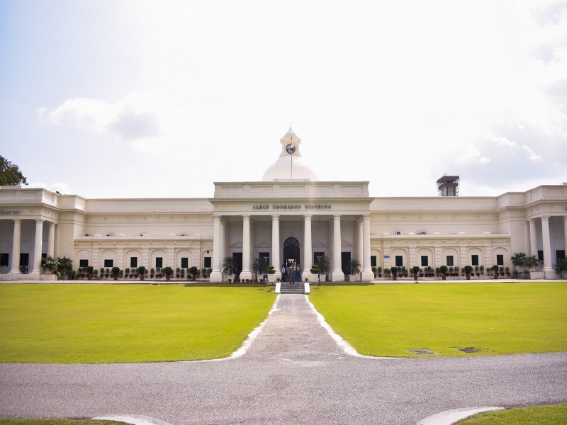 IIT Roorkee warns students against backing 'political movements like the current one' on social media