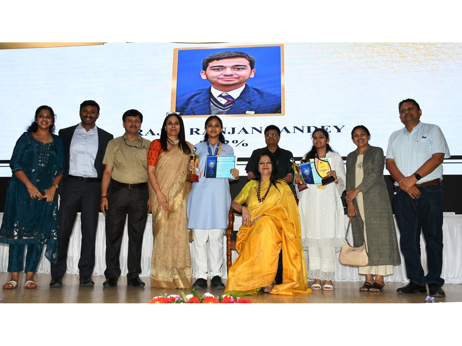 Amity felicitates outstanding CBSE board exam performers